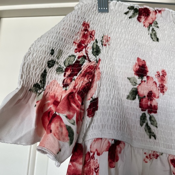 Off the shoulder floral shirt with ruffles. Size Large from SHEIN. - Picture 2 of 2